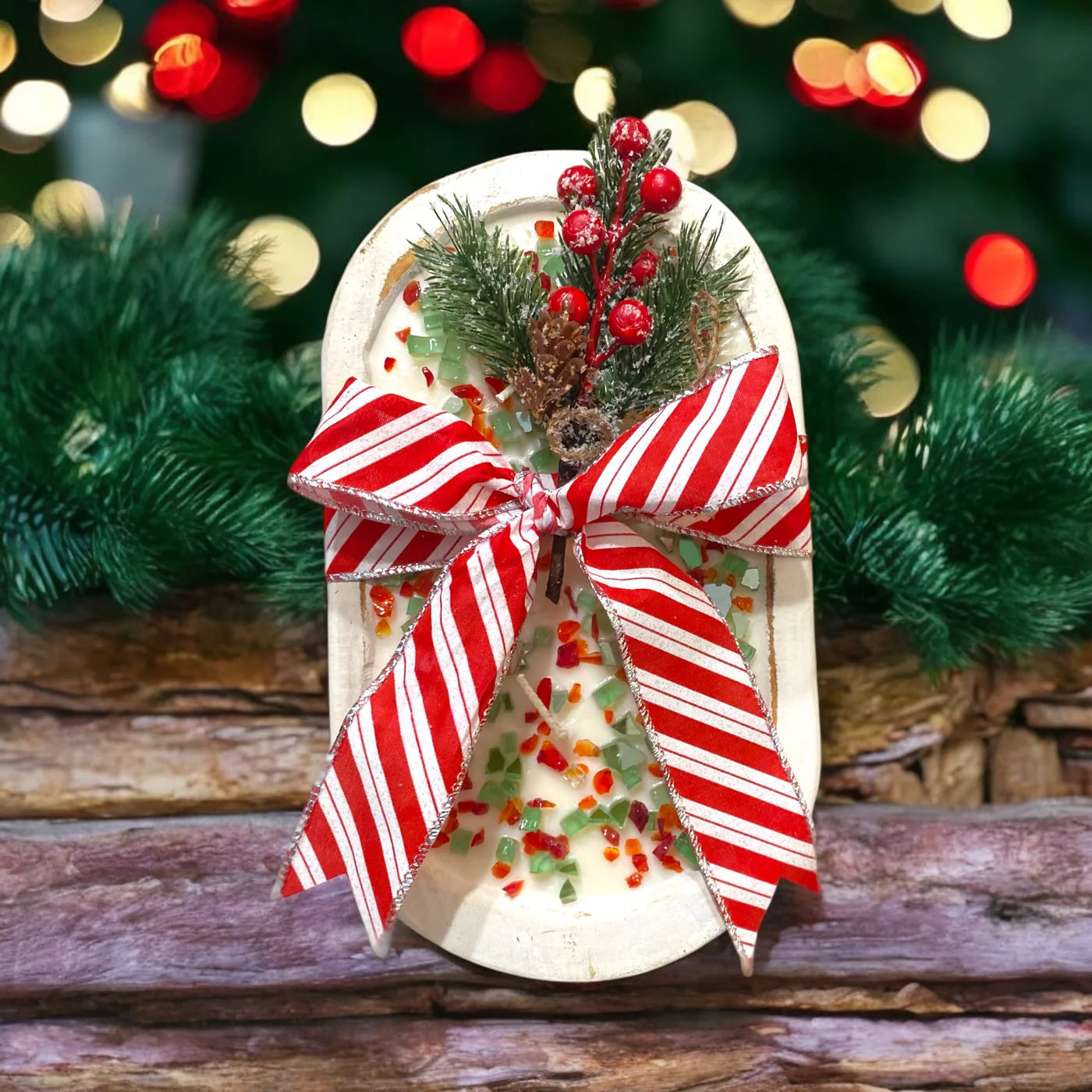 SOE Candle - Medium Wooden Canoe