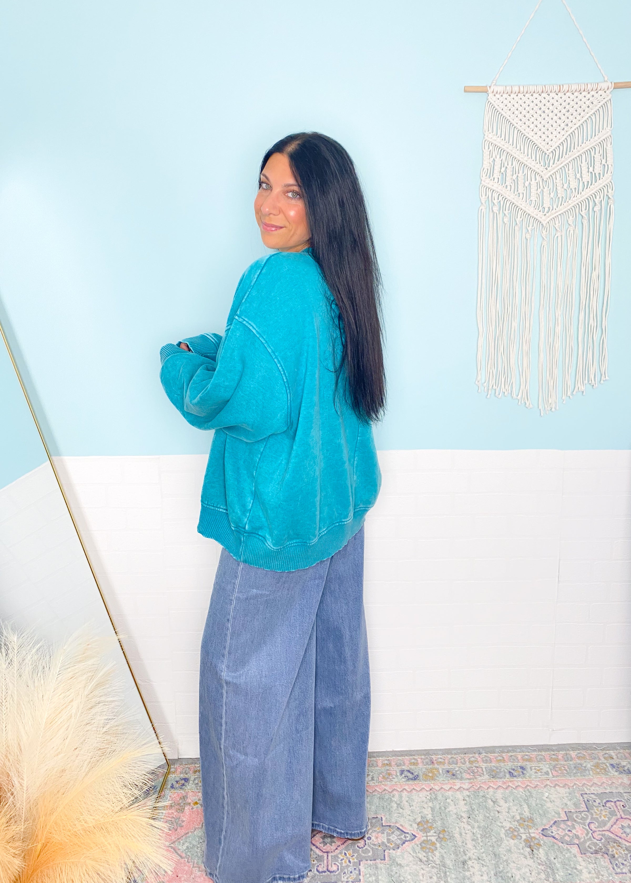 'Sea Glass' Teal Oversized Mineral Wash Sweatshirt - Cali Moon Boutique