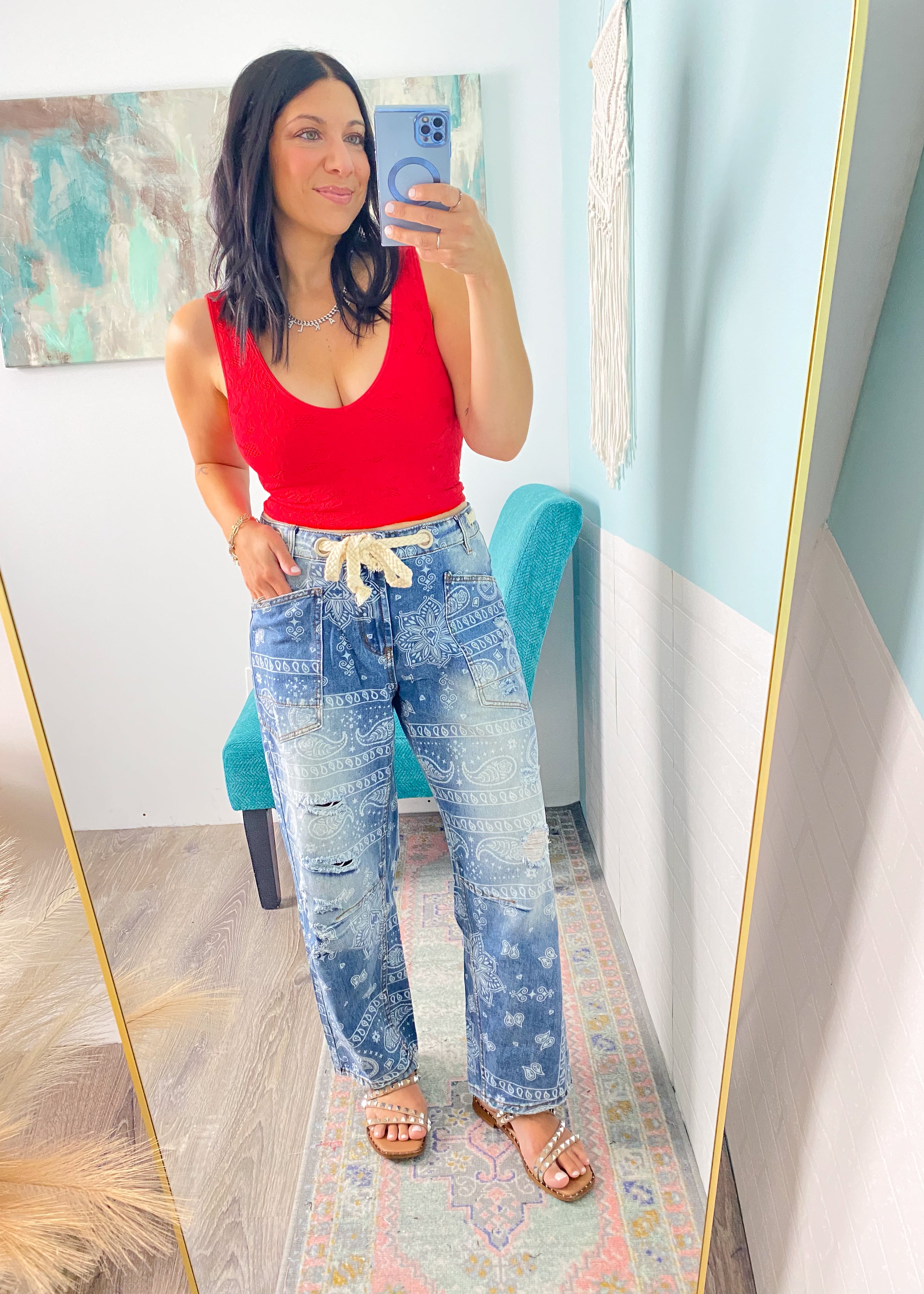 'Catch Flights' Red V-Neck  Lace Seamless Crop Tank