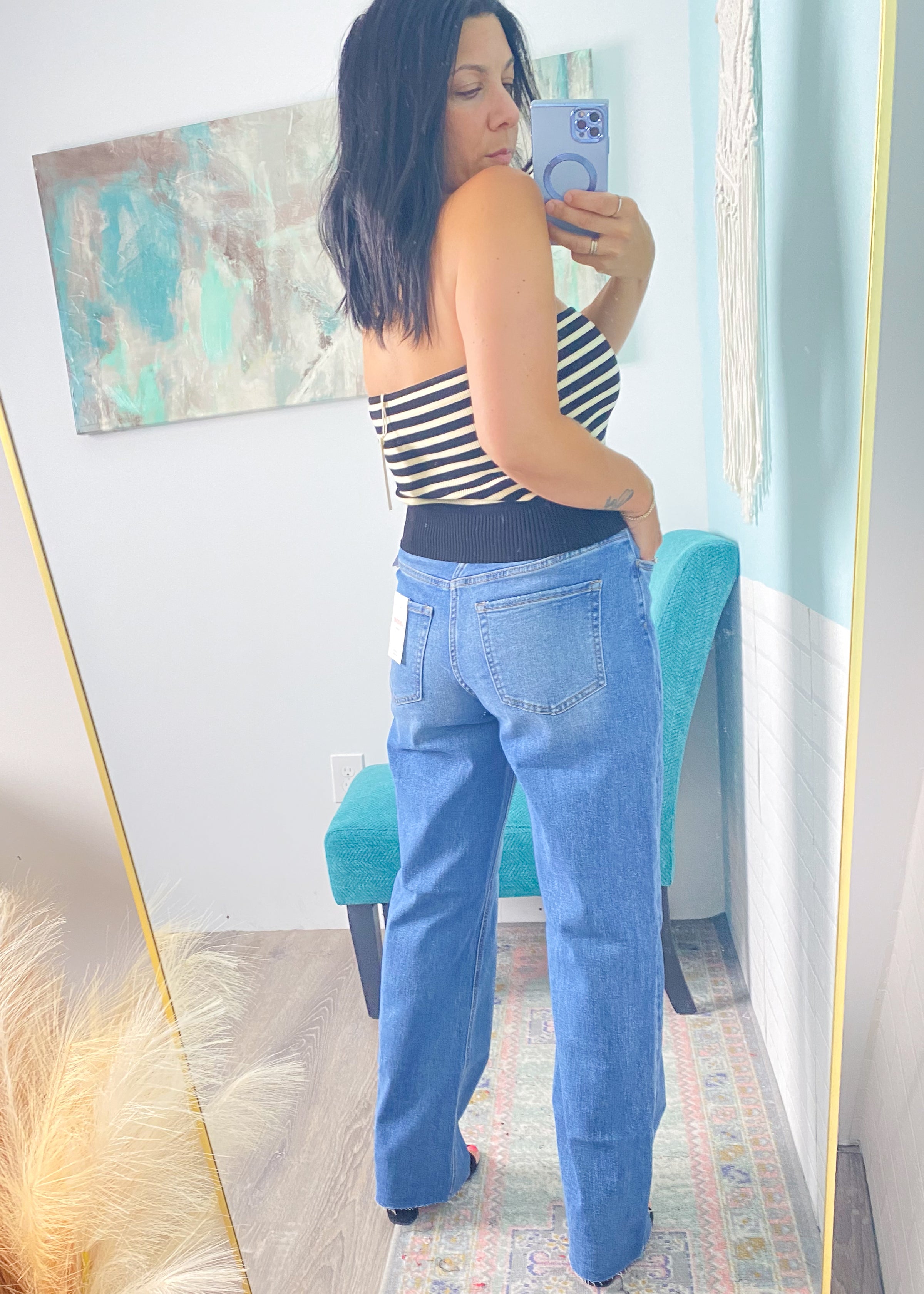 'James' Vervet Medium Wash Straight Jeans