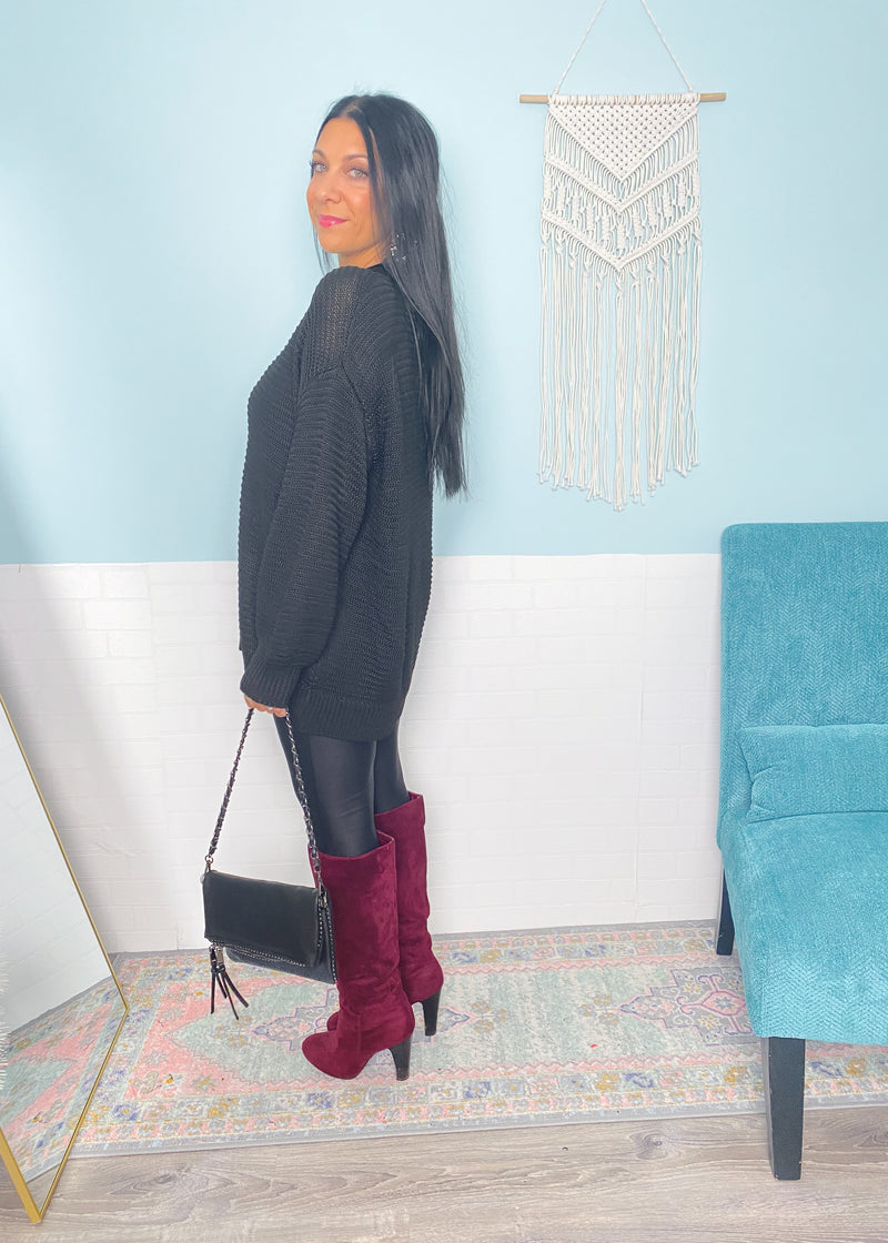 *DOORBUSTER* 'Teagan' Black Textured Oversized Sweater