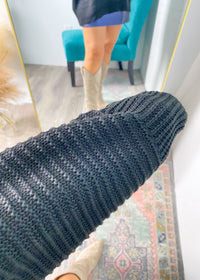 *DOORBUSTER* 'Teagan' Black Textured Oversized Sweater