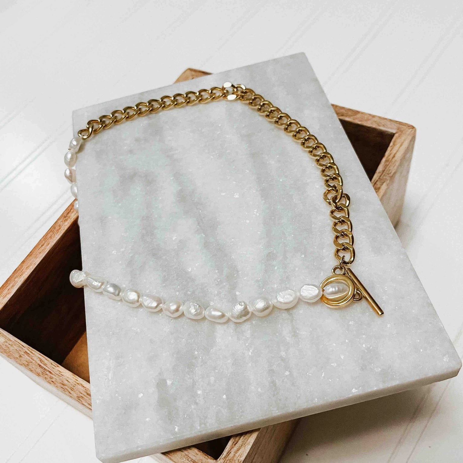 Waterproof Pearl & Chainlink Necklace| Cali Moon Boutique